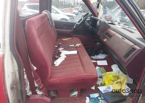 1988 Chevrolet Gmt-400 C1500 z USA, uszkodzony, nr VIN 2GCDC14KXJ1114541